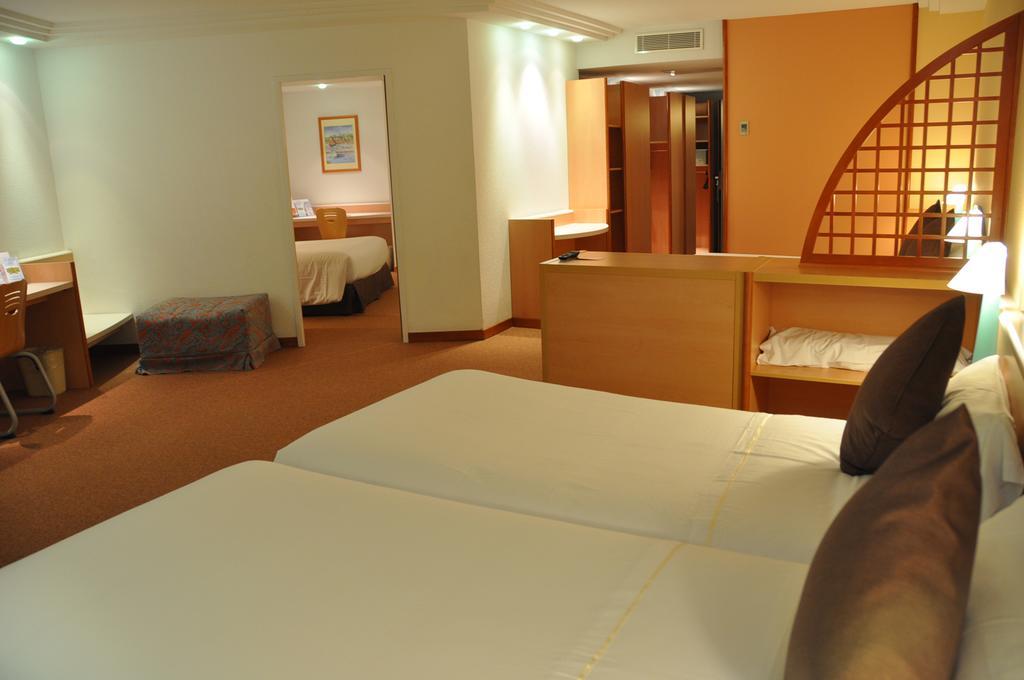 Hotel Tropical Les Escaldes Dış mekan fotoğraf